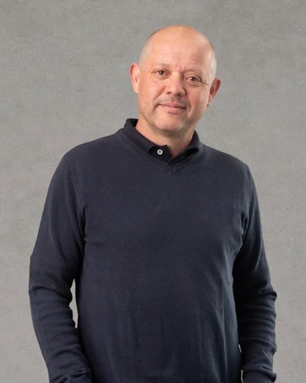 Roberto_dos_Santos_Tausta 2